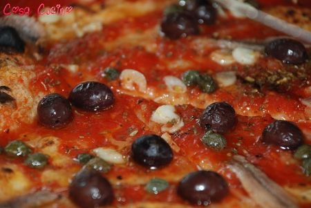 pizza napoletana alle olive