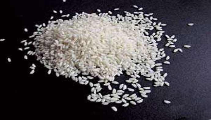 Tostare il riso per il risotto