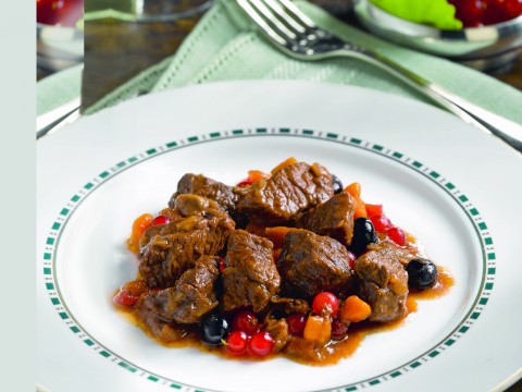 stracotto di vitello con frutti di sottobosco