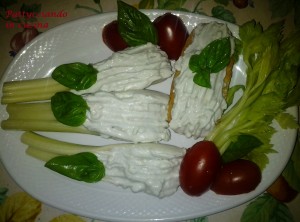 vaschette di sedano ai formaggi